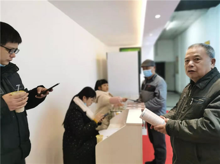 四川中青旅綿陽分社、綿陽市中旅假日旅行社、綿陽自來文化傳播有限公司24H自助售貨服務(wù)盛大開業(yè)